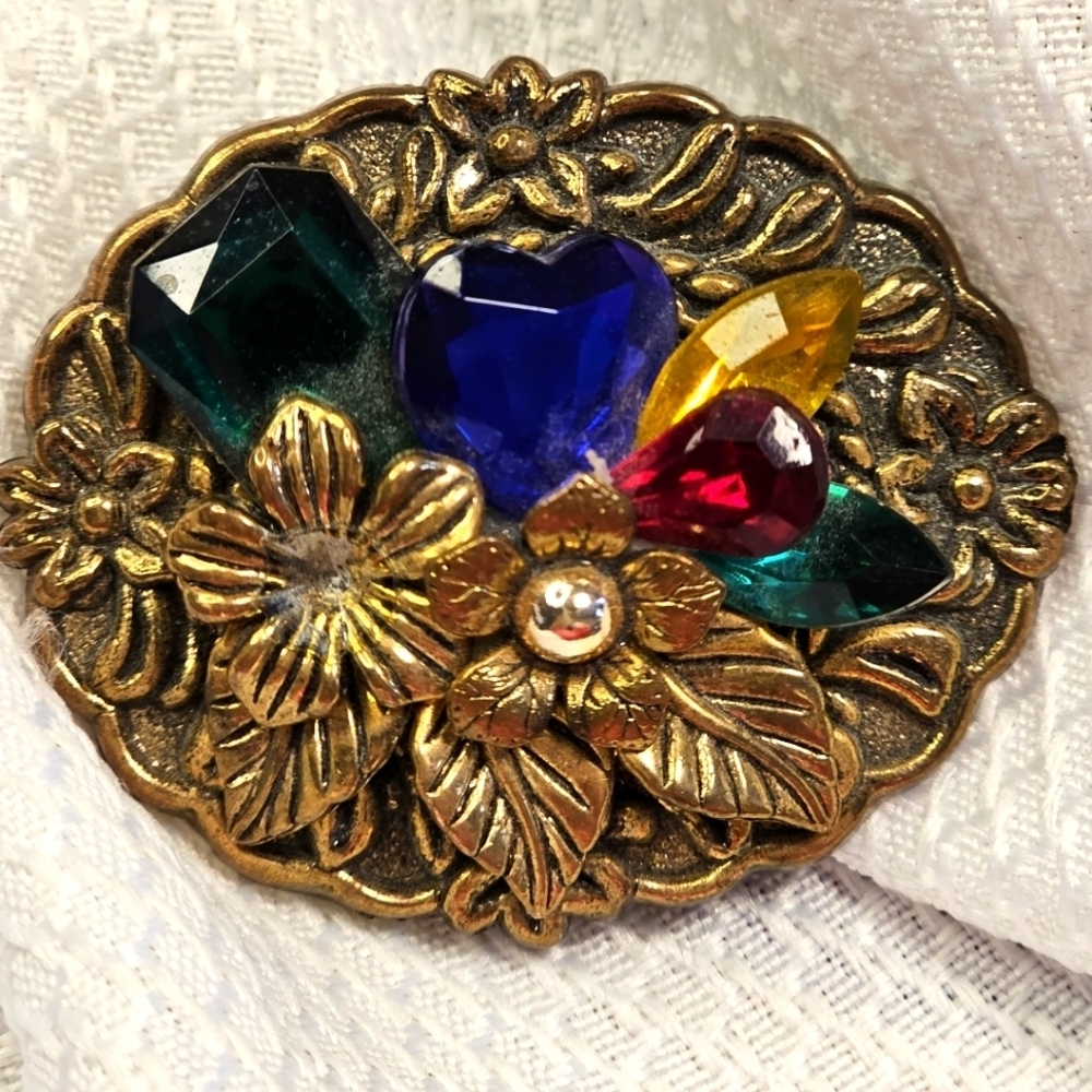 Brooch